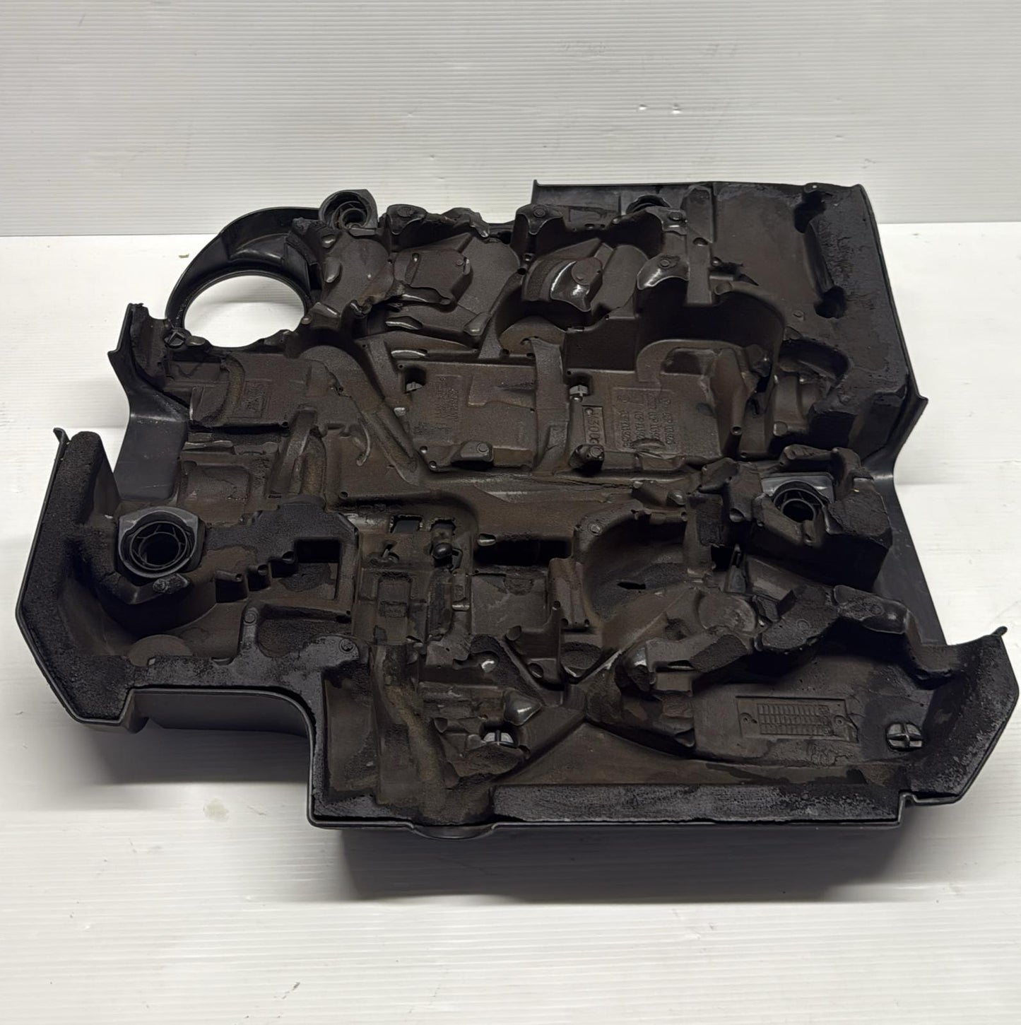 COPERCHIO MOTORE SUPERIORE VW AG POLO 1.2 DIESEL ANNO 2010 CODICE:03P103925A