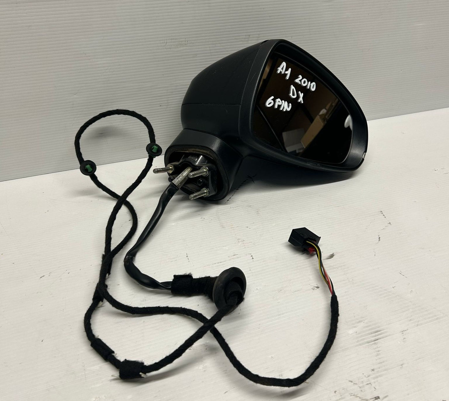 SPECCHIETTO RETROVISORE DESTRO AUDI A1 2010 6 PIN