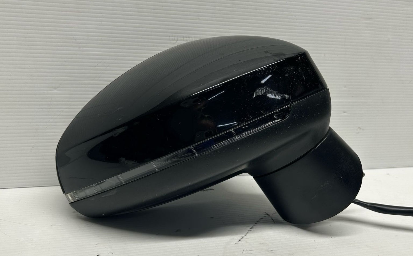 SPECCHIETTO RETROVISORE DESTRO AUDI A1 2010 6 PIN