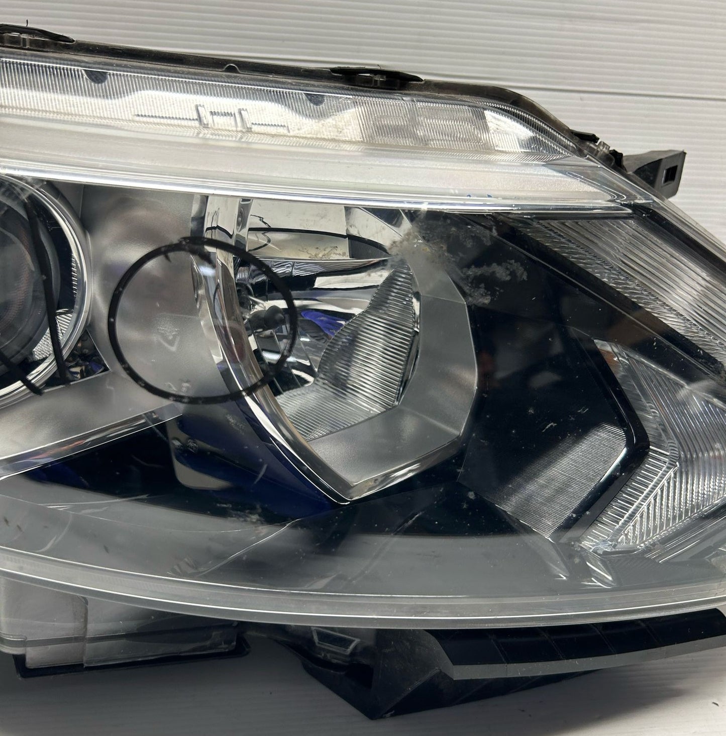 FARO ANTERIORE DESTRO NISSAN QASHQAI 13-17 USATO COMMERCIALE