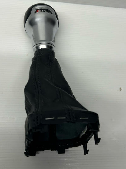 POMELLO CAMBIO CUFFIA MARCE AUDI A1 2010