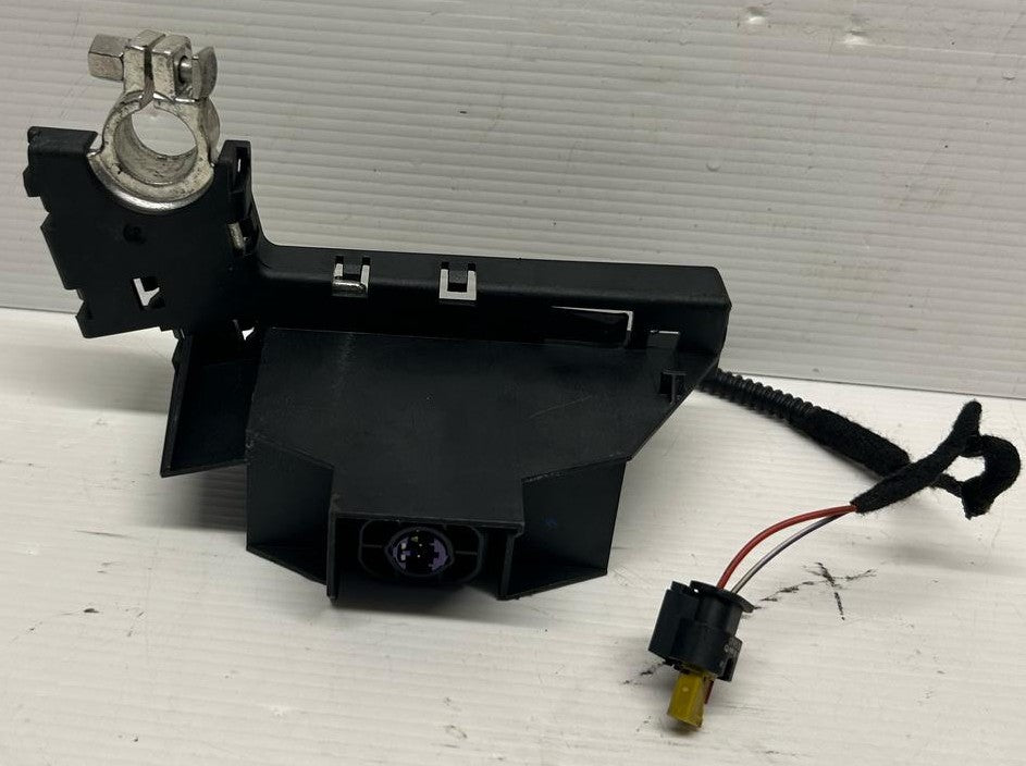 SCATOLA FUSIBILE/ RELE AUDI A1 2010> CODICE:8X0915459