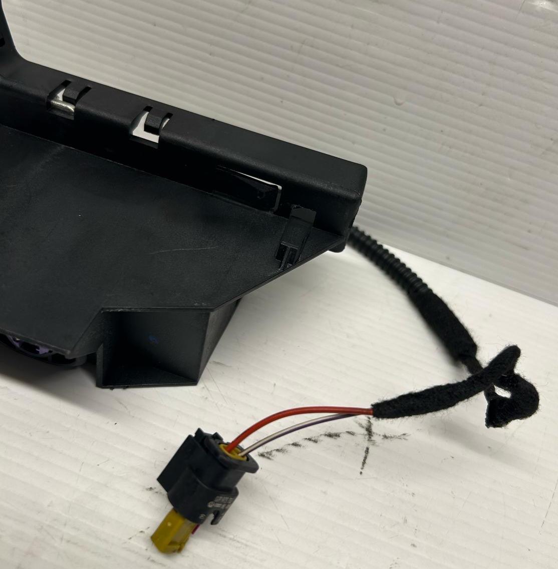 SCATOLA FUSIBILE/ RELE AUDI A1 2010> CODICE:8X0915459