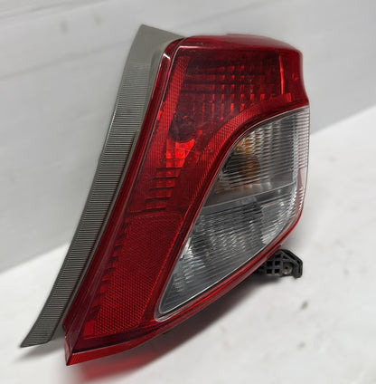 STOP FANALE  POSTERIORE DESTRO TOYOTA YARIS 2013