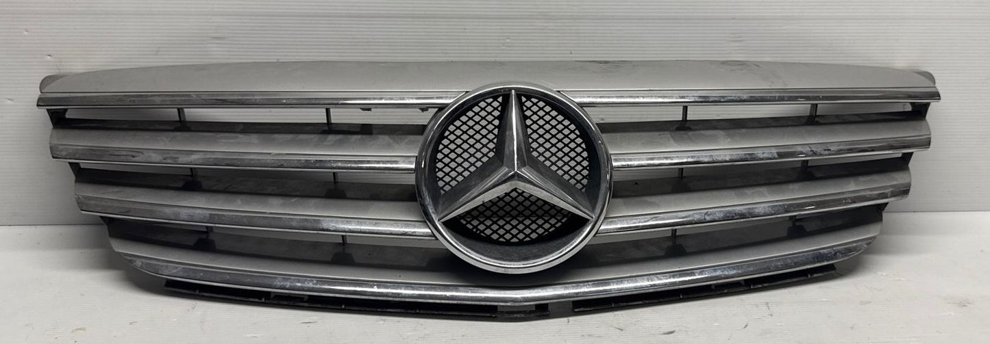 MASCHERINA GRIGLIA ANTERIORE MERCEDES CLASSE B246 2009 CODICE:A1698800783