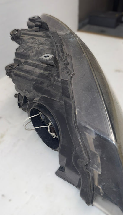 FARO ANTERIORE SINISTRO VOLKSWAGEN POLO 2010(DA LUCIDARE)