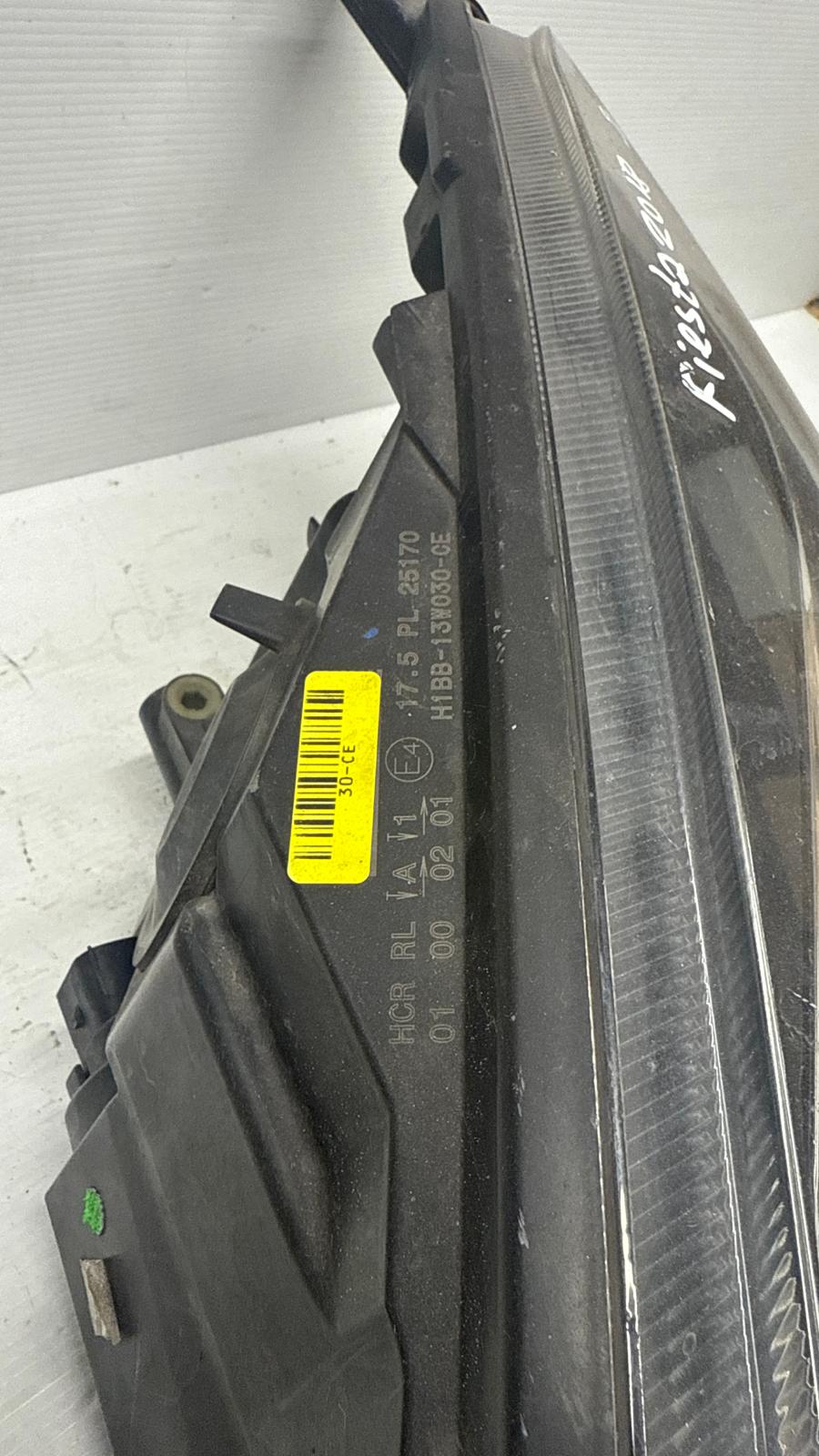 FARO ANTERIORE ORIGINALE SINISTRO FORD FIESTA 2018 LED