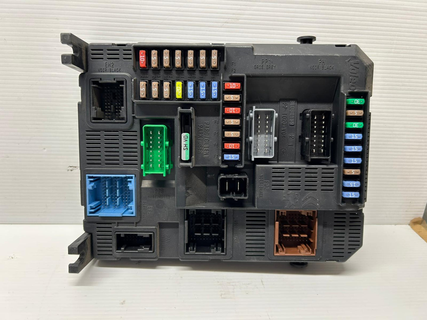 SCATOLA FUSIBILI CITROEN C4\CACTUS\PEUGEOT 208 2014 CODICE::E1095293