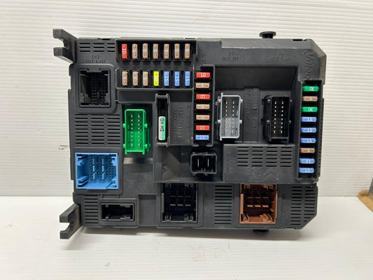 SCATOLA FUSIBILI CITROEN C4\CACTUS\PEUGEOT 208 2014 CODICE::E1095293