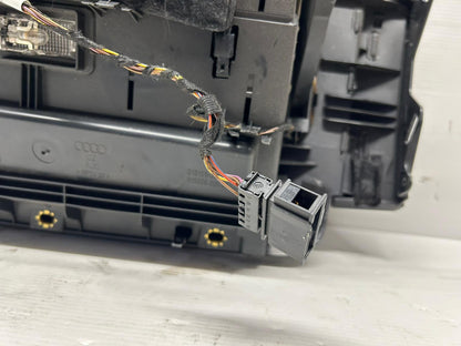 CASSETTO PORTA OGGETTI AUDI A1 2015 ORIGINALE USATO