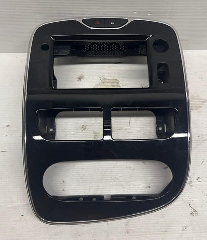 MASCHERINA CENTRALE CRUSCOTTO AUTORADIO RENAULT CLIO (2016) 682607616R