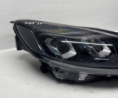 FARO ANTERIORE DESTRO FORD KUGA 2023 LV4B-13E014-CD CON UN GANCIO ROTTO