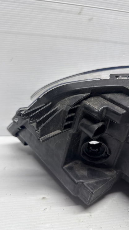 FARO ANTERIORE DESTRO FORD KA 2022