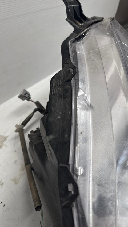 FARO ANTERIORE SINISTRO TOYOTA YARIS 2013