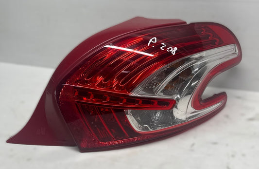 STOP FANALE POSTERIORE DESTRO PEUGEOT 208 (2012-2015)