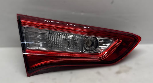 STOP FANALE LED POSTERIORE PORTELLONE SINISTRO TOYOTA YARIS 2017 3 SERIE