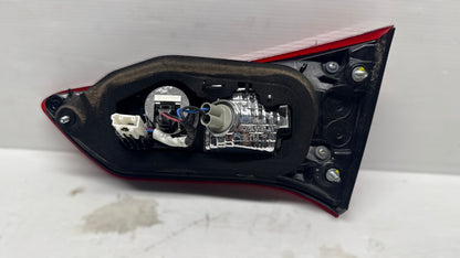 STOP FANALE LED POSTERIORE PORTELLONE SINISTRO TOYOTA YARIS 2017 3 SERIE