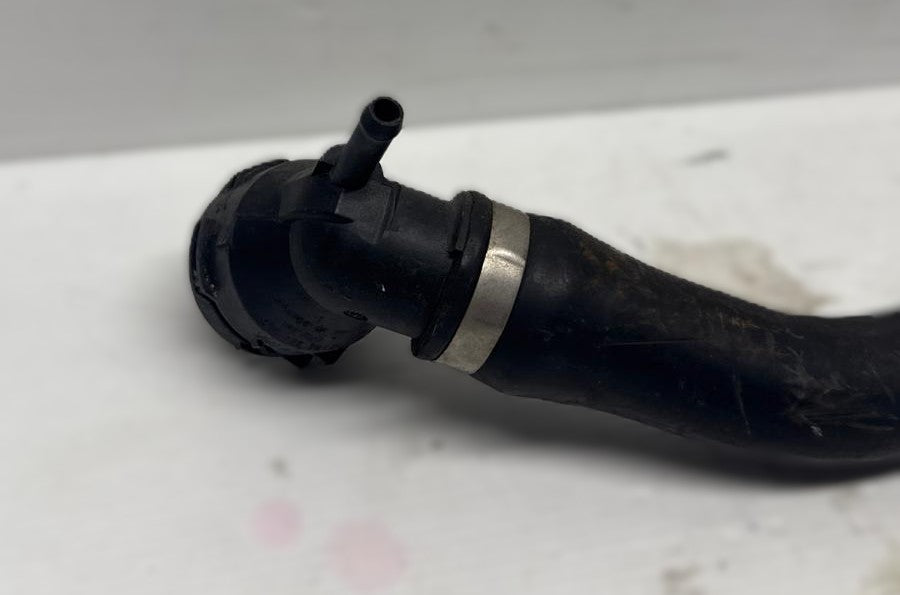 MANICOTTO RADIATORE SUPERIORE VOLKSWAGEN GOLF 7 CODICE:5Q0122101GG