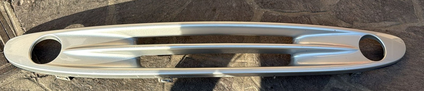 GRIGLIA ANTERIORE ADATTABILE A SMART FORTWO COUPE' CABRIO 2005