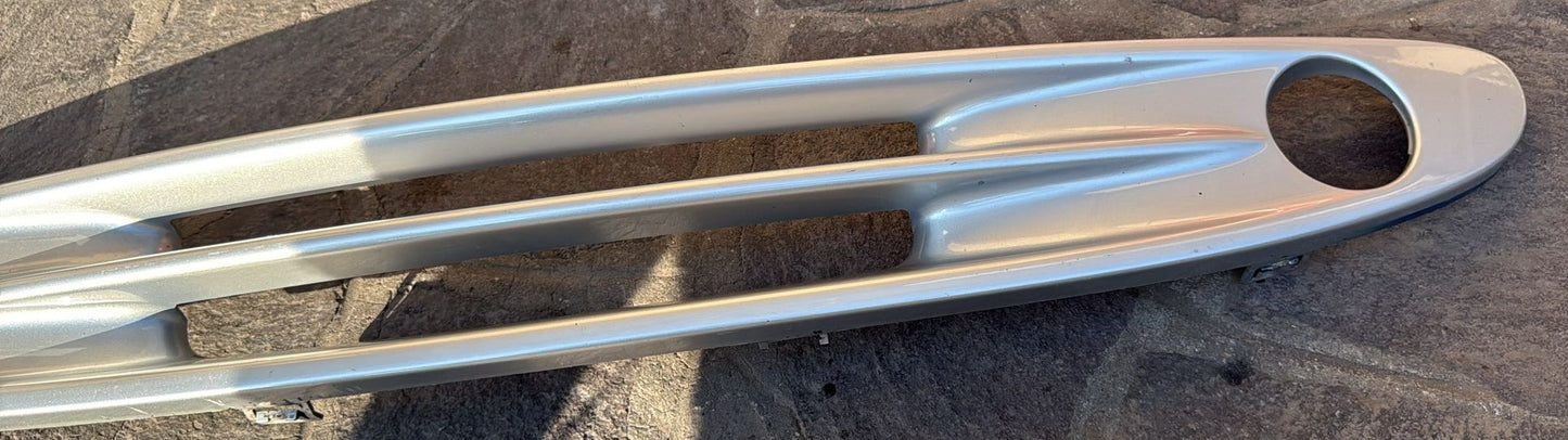 GRIGLIA ANTERIORE ADATTABILE A SMART FORTWO COUPE' CABRIO 2005