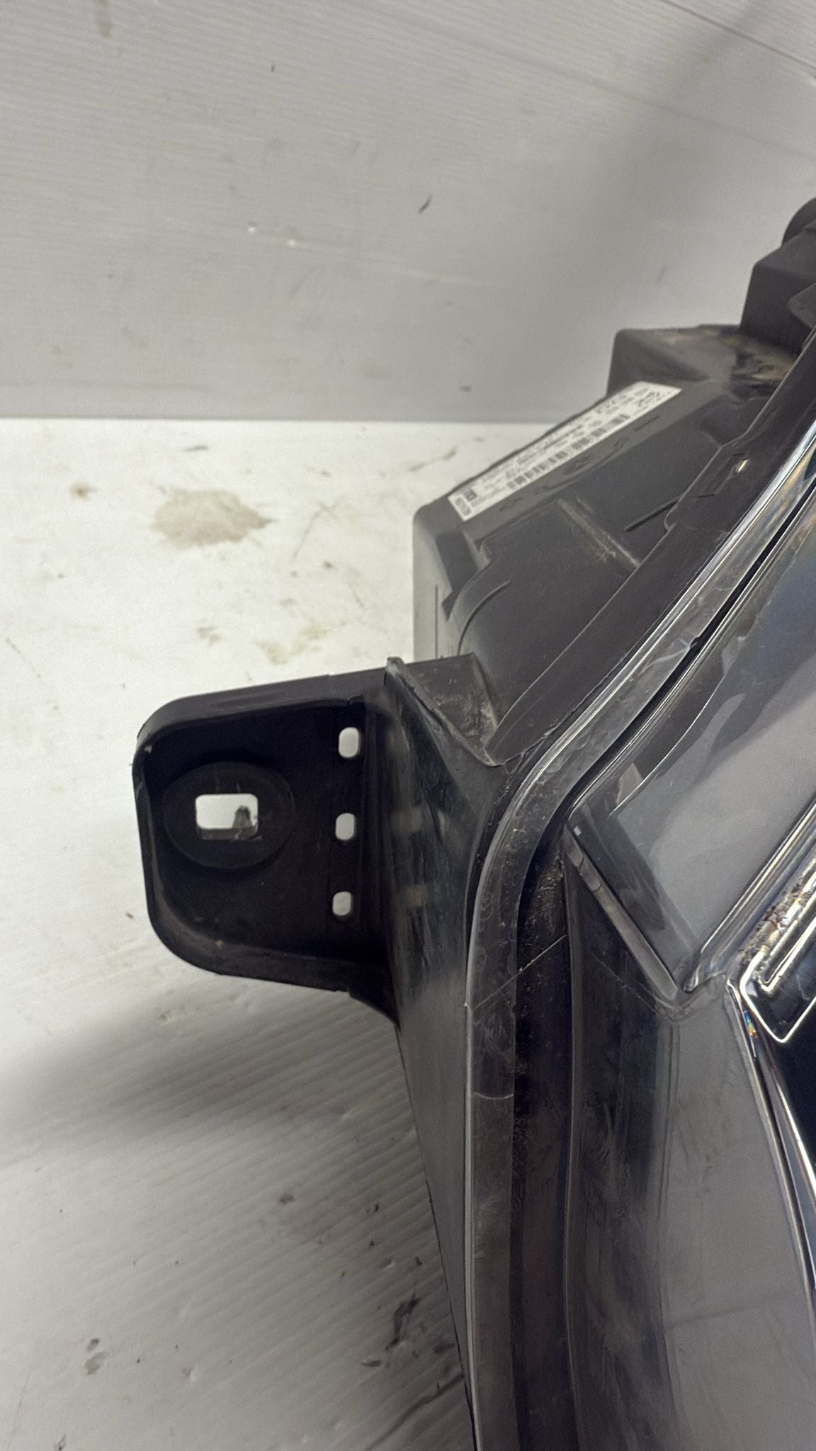 FARO ANTERIORE SINISTRO RENAULT TRAFIC 2014