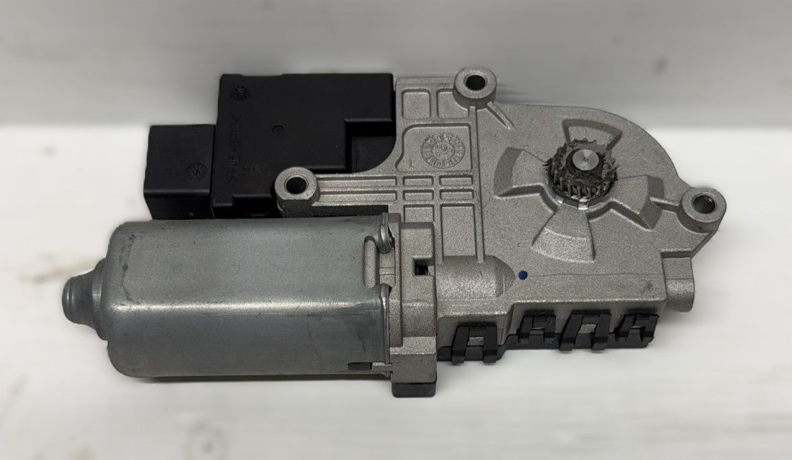 MOTORINO TETTUCCIO APRIBILE PANORAMICO PEUGEOT 308 2015 MOTORE:3M23280