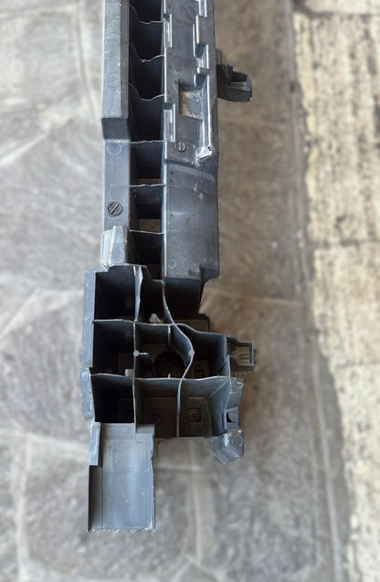 RINFORZO PARAURTI POSTERIORE RENAULT CAPTUR 2013-2019 CODICE:850904944R