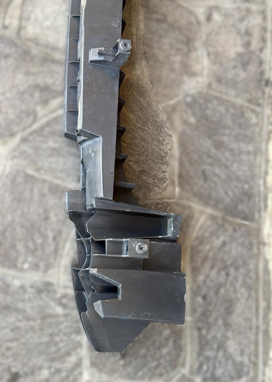 RINFORZO PARAURTI POSTERIORE RENAULT CAPTUR 2013-2019 CODICE:850904944R