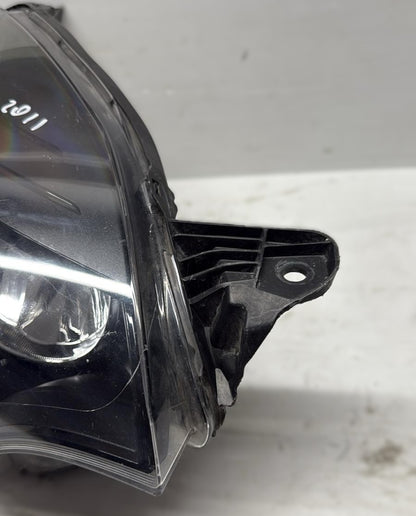 FARO FANALE ANTERIORE DESTRO RENAULT TWINGO 2012 (HA UN GANCIO ROTTO)