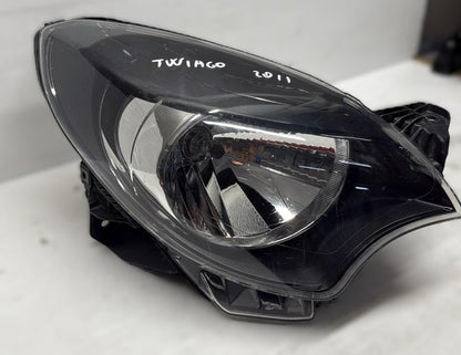 FARO FANALE ANTERIORE DESTRO RENAULT TWINGO 2012 (HA UN GANCIO ROTTO)
