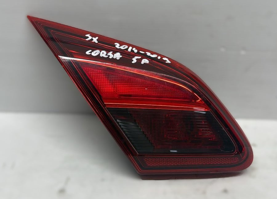 STOP FANALE POSTERIORE SINISTRO INTERNO OPEL CORSA E 2014-2019
