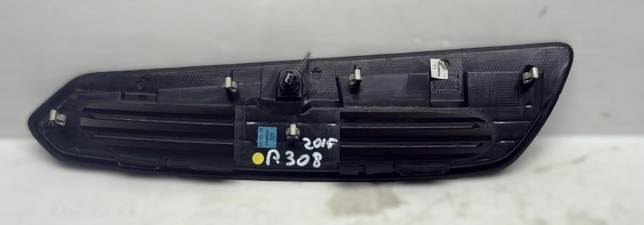 GRIGLIA DIFFUSORE ARIA CENTRALE PEUGEOT 308 2015 CODICE:9677712877 – 14752