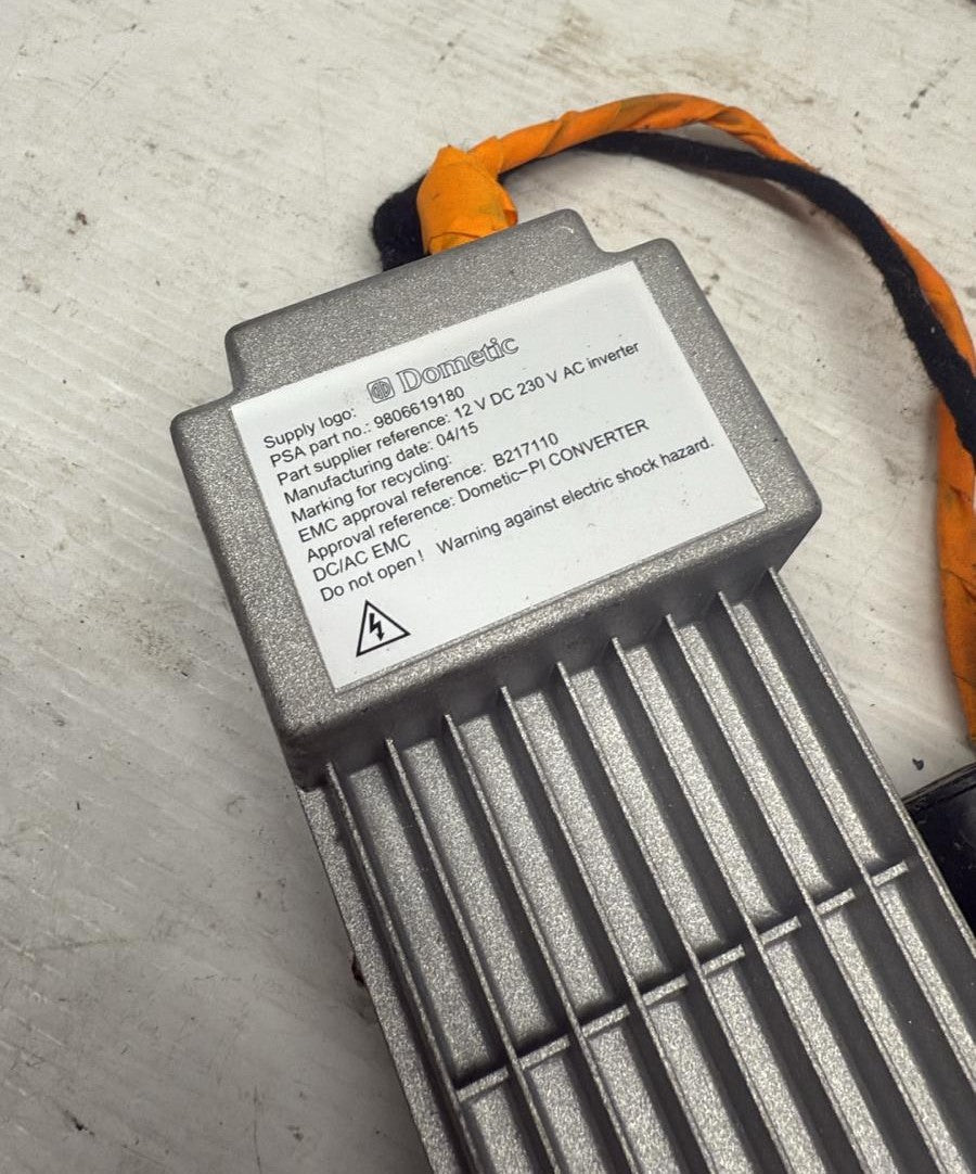 INVERTER\CONVERTITORE PEUGEOT 308 GT LINE 2015 CODICE:9806619180