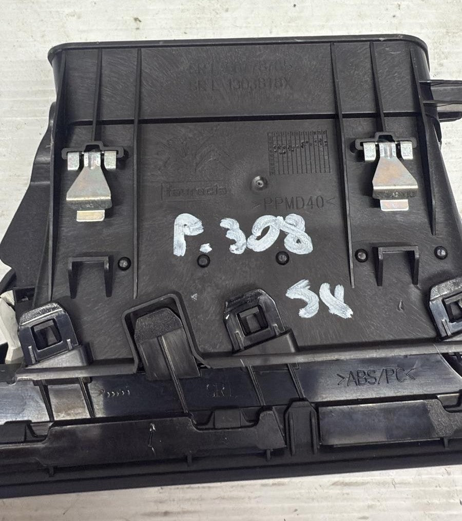 BOCCHETTA ARIA CONDIZIONATA LATERALE SINISTRA PEUGEOT 308 II 96778765