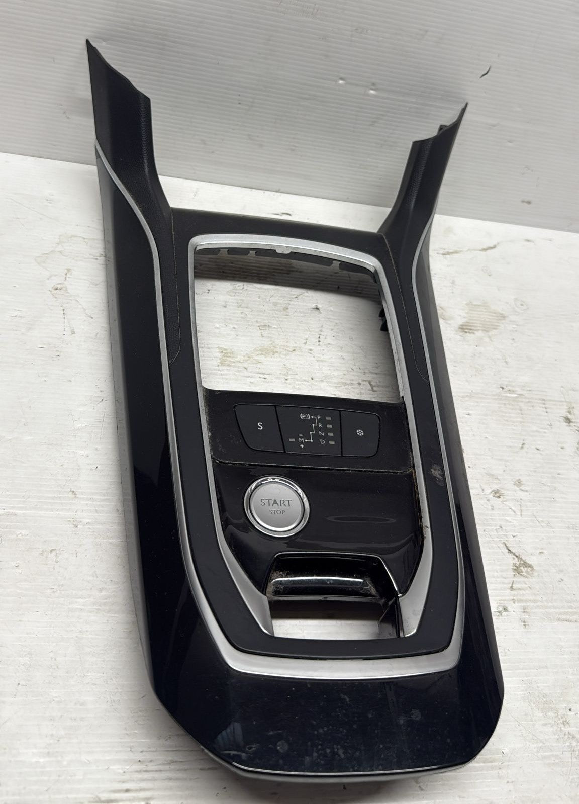 TUNNEL CONSOLE CENTRALE PEUGEOT 308 2015 CODICE:96770535ZD