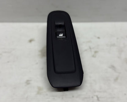 INTERRUTTORE POSTERIORE SINISTRO PEUGEOT 308\CITROEN C4 2015 96762292ZD