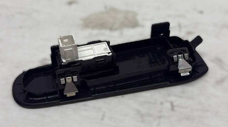 INTERRUTTORE POSTERIORE SINISTRO PEUGEOT 308\CITROEN C4 2015 96762292ZD