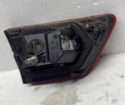 FARO FANALE FANALINO POSTERIORE INTERNO DESTRO RENAULT CLIO IV 2013>