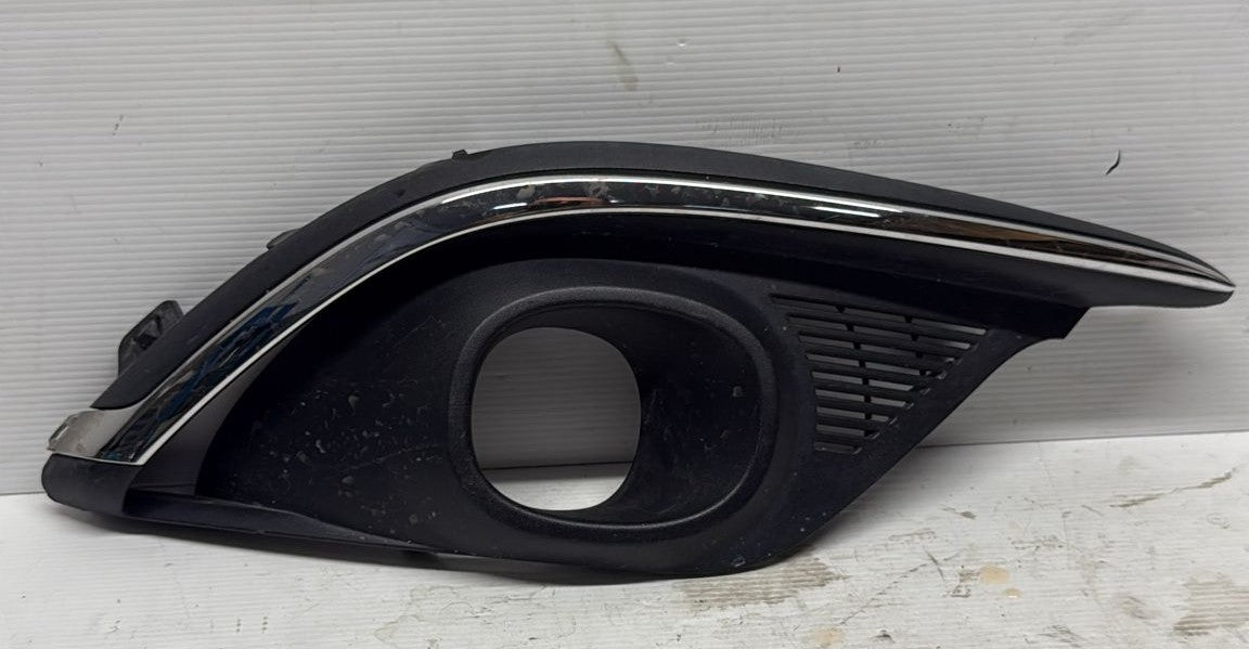 MASCHERINA FENDINEBBIA DESTRA RENAULT SCENIC 2018 CODICE:62086464R