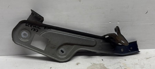 RINFORZO PARAURTI ANTERIORE RENAULT SCENIC 2018 CODICE:620426570R