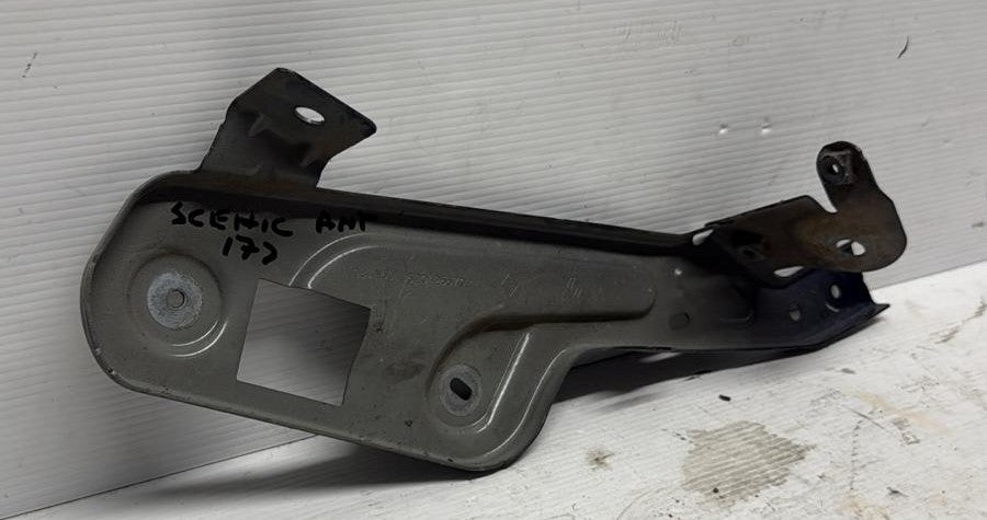 RINFORZO PARAURTI ANTERIORE RENAULT SCENIC 2018 CODICE:620426570R