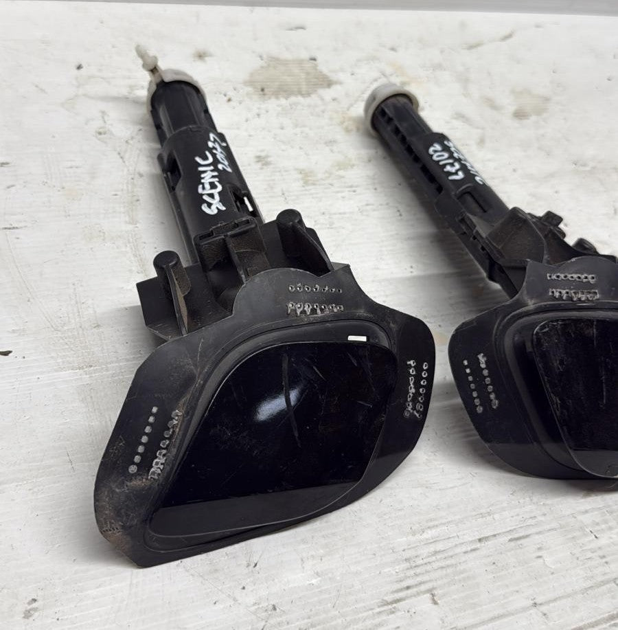 COPPIA UGELLI LAVAFARI RENAULT SCENIC 2018 ORIGINALI USATI