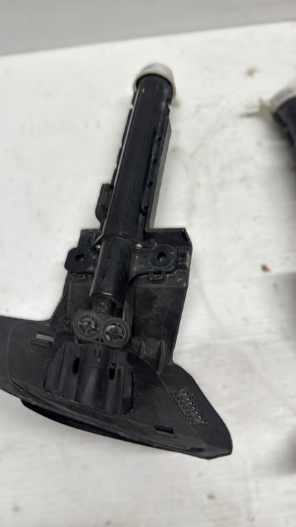 COPPIA UGELLI LAVAFARI RENAULT SCENIC 2018 ORIGINALI USATI