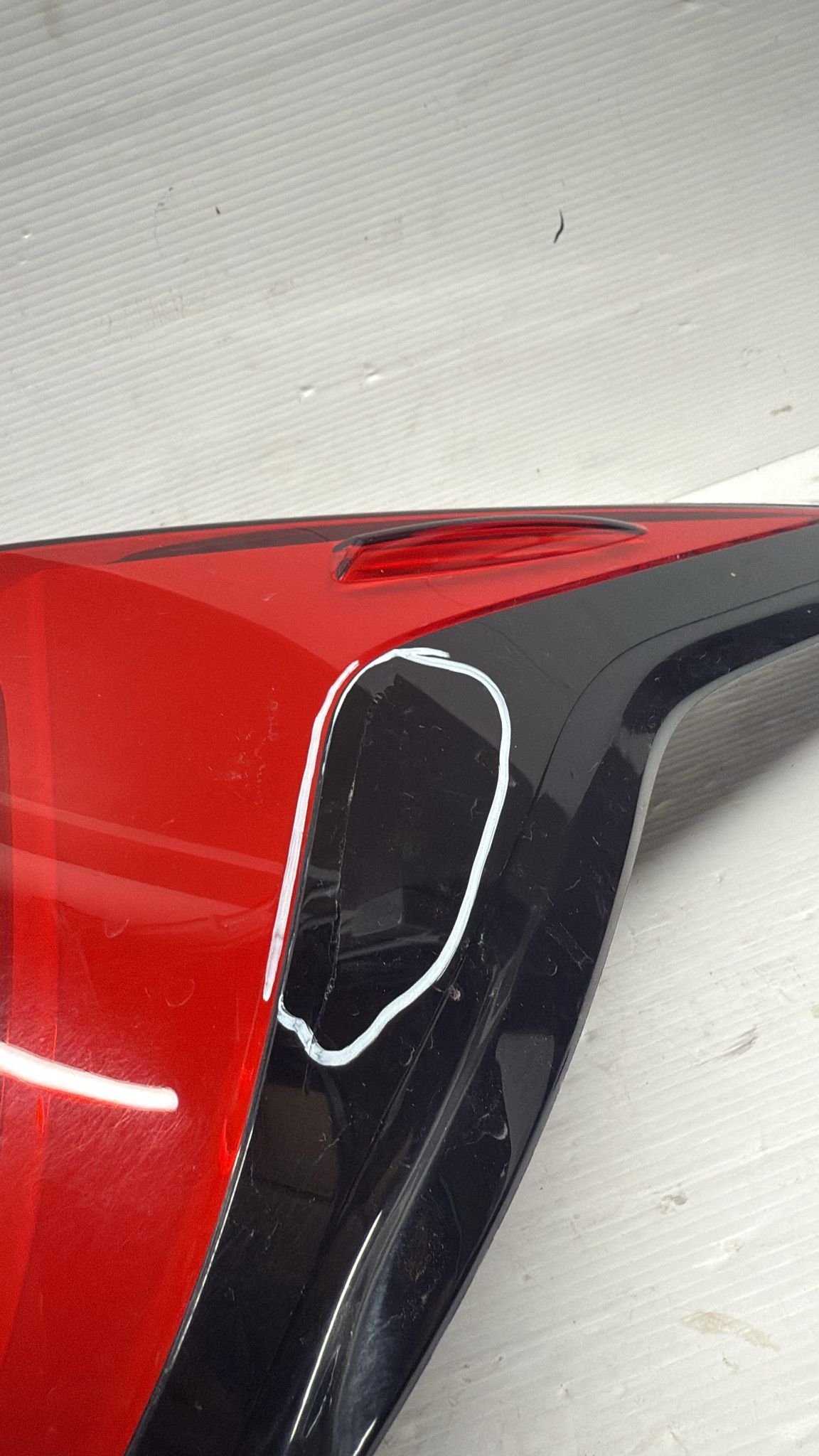 STOP FANALE LED POSTERIORE DESTRO TOYOTA YARIS 2022 (HA UNA CREPA)