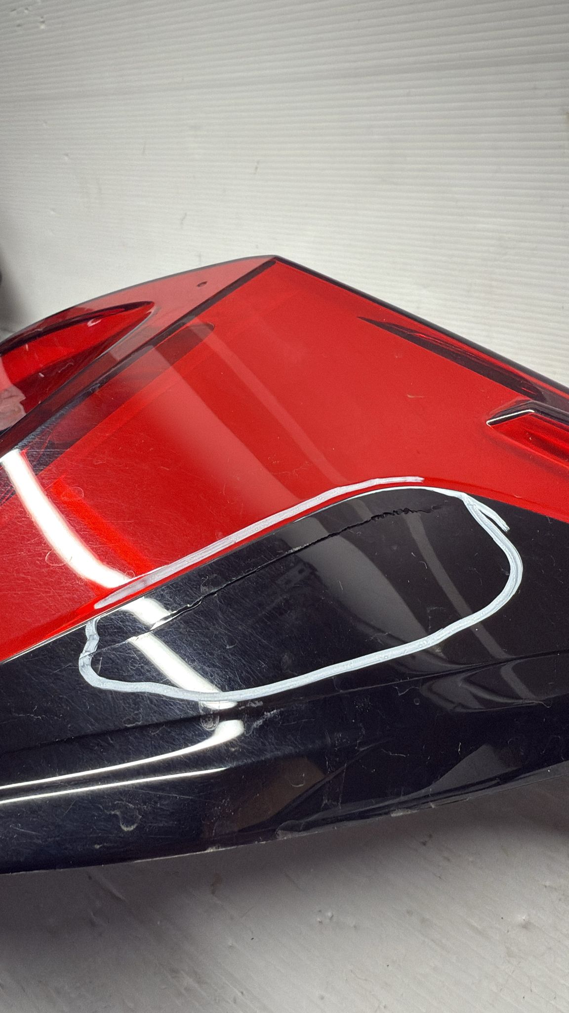 STOP FANALE LED POSTERIORE DESTRO TOYOTA YARIS 2022 (HA UNA CREPA)