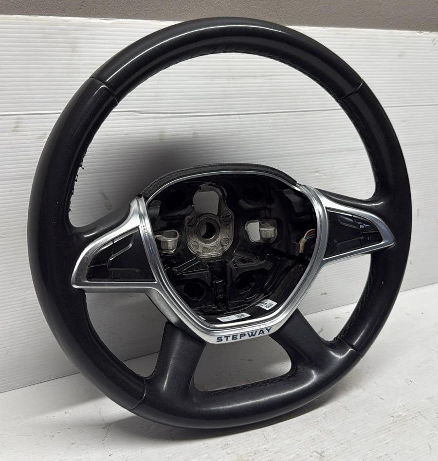 VOLANTE / STERZO DACIA SANDERO STEPWAY 2012- 2020 COD:484007478R