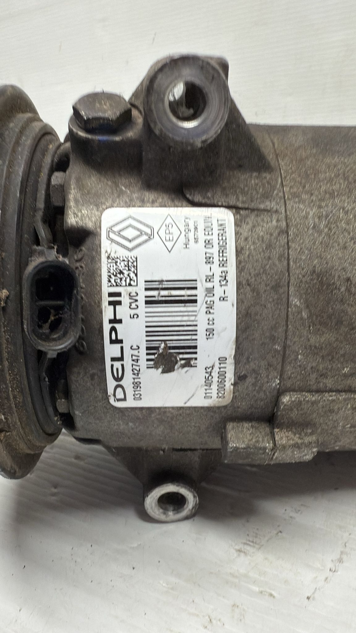 COMPRESSORE ARIA CONDIZIONATA RENAULT MEGANE II SW CODICE: 01140543