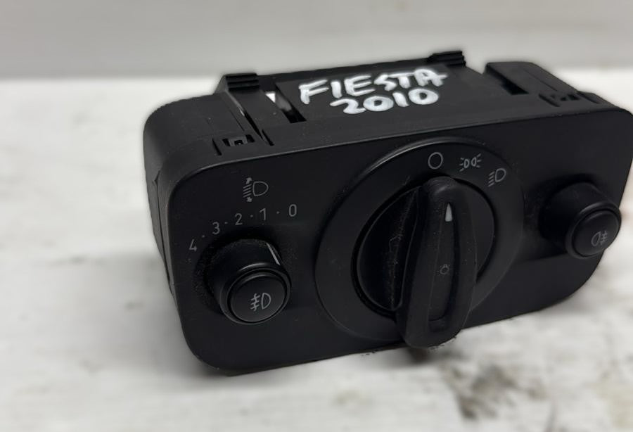 GRUPPO DI COMANDO REGOLAZIONE LUCI E FARI FORD FIESTA 2010 8A6T-13A024-BA