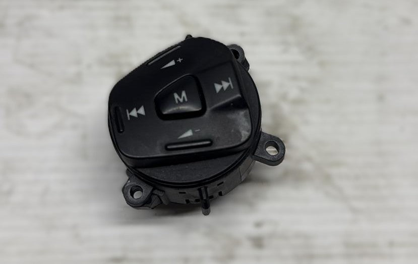 COMANDI AL VOLANTE MULTIFUNZIONE FORD FIESTA 2010 8A6T-14K147-AD