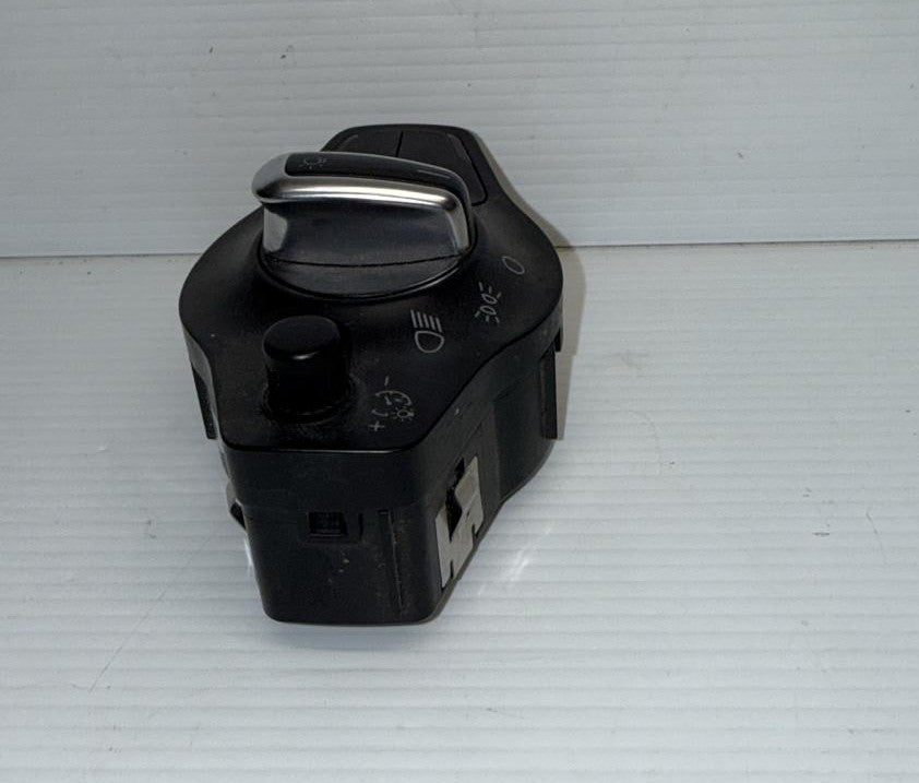 COMANDO REGOLAZIONE LUCI E FARI AUDI A4\A5 2008-2014 CODICE:8K0941531AR